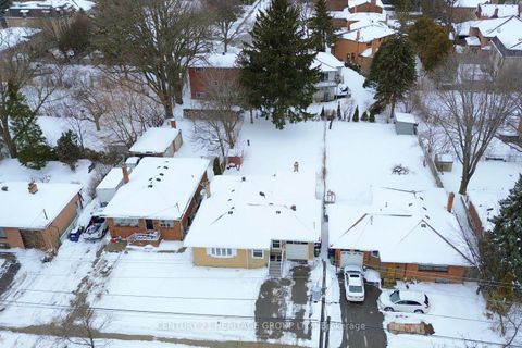 Photo 2 at 1022 Willowdale Avenue, Newtonbrook East, Toronto