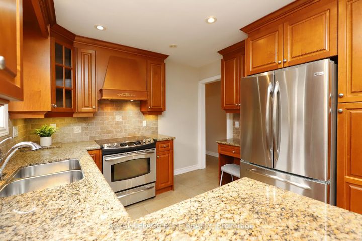 Photo 13 at 86 Melbert Road, West Deane, Toronto