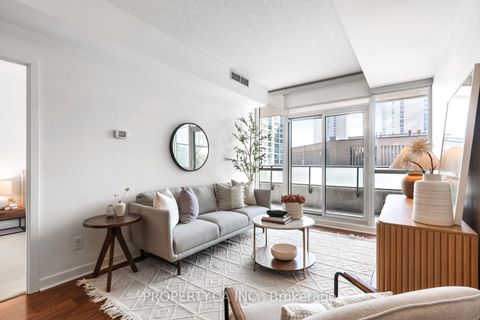 Photo 3 at 414 - 33 Bay Street, Waterfront Communities C1, Toronto