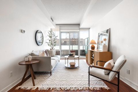 Photo 4 at 414 - 33 Bay Street, Waterfront Communities C1, Toronto