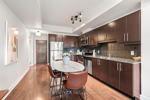 Photo 8 at 414 - 33 Bay Street, Waterfront Communities C1, Toronto