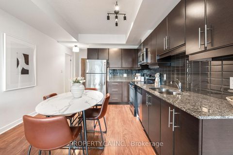 Photo 9 at 414 - 33 Bay Street, Waterfront Communities C1, Toronto