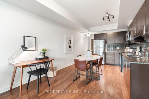 Photo 10 at 414 - 33 Bay Street, Waterfront Communities C1, Toronto