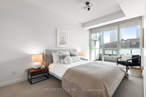 Photo 11 at 414 - 33 Bay Street, Waterfront Communities C1, Toronto