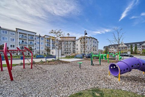 Photo 30 at 105 - 50 Lakebreeze Drive, Newcastle, Clarington