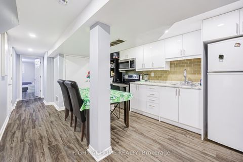 Photo 17 at 519 Rogers Road, Eglinton West, Toronto