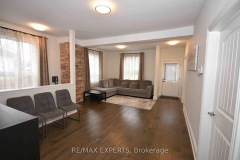 Photo 6 at 106 Centre Street, Schomberg, King