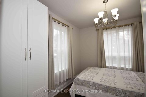 Photo 8 at 106 Centre Street, Schomberg, King