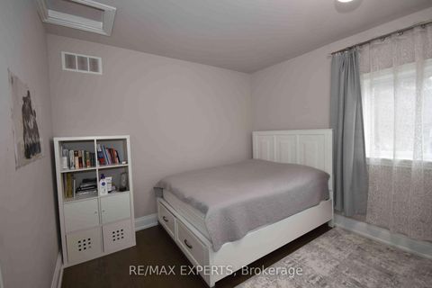 Photo 10 at 106 Centre Street, Schomberg, King