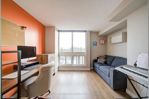 Photo 19 at 608 - 5 Kenneth Avenue, Willowdale East, Toronto