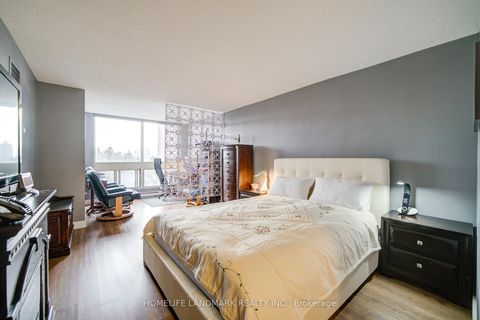 Photo 22 at 608 - 5 Kenneth Avenue, Willowdale East, Toronto