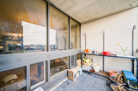 Photo 28 at 608 - 5 Kenneth Avenue, Willowdale East, Toronto