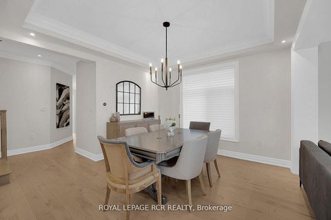 Photo 6 at 32 Tatton Court, King City, King