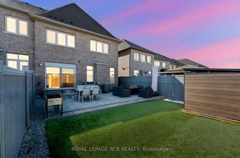 Photo 23 at 32 Tatton Court, King City, King