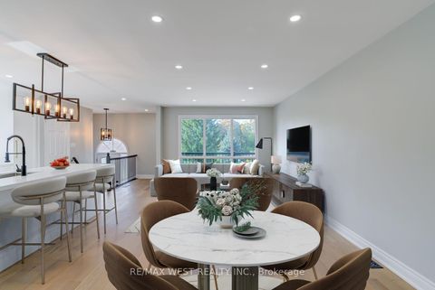 Photo 8 at 101 Tall Grass Trail, East Woodbridge, Vaughan