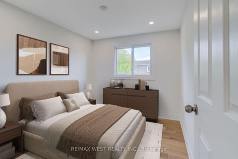 Photo 20 at 101 Tall Grass Trail, East Woodbridge, Vaughan