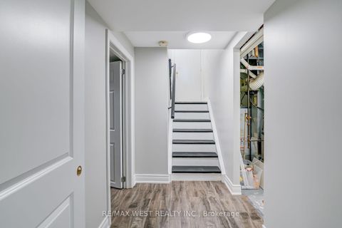 Photo 33 at 101 Tall Grass Trail, East Woodbridge, Vaughan