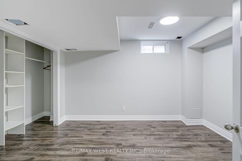 Photo 36 at 101 Tall Grass Trail, East Woodbridge, Vaughan