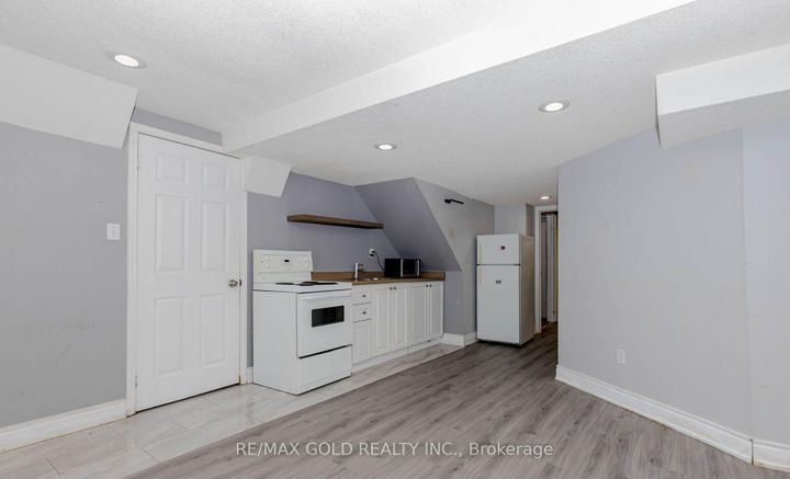 Photo 25 at 55 Desert Sand Drive, Wellington, Brampton