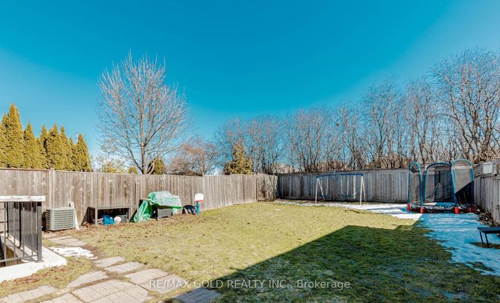 Photo 28 at 55 Desert Sand Drive, Wellington, Brampton