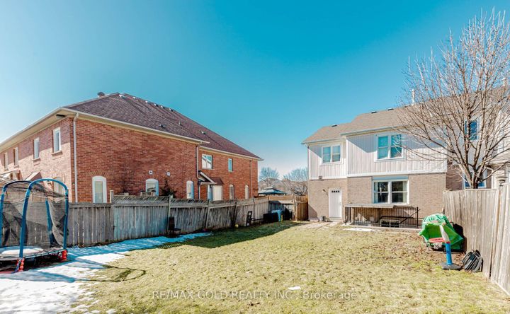 Photo 29 at 55 Desert Sand Drive, Wellington, Brampton