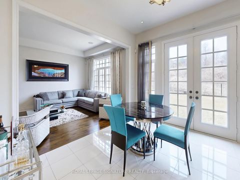 Photo 11 at 35 Annsleywood Court, Kleinburg, Vaughan