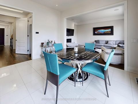 Photo 12 at 35 Annsleywood Court, Kleinburg, Vaughan