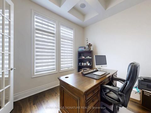 Photo 13 at 35 Annsleywood Court, Kleinburg, Vaughan