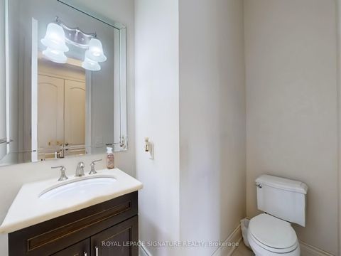 Photo 14 at 35 Annsleywood Court, Kleinburg, Vaughan