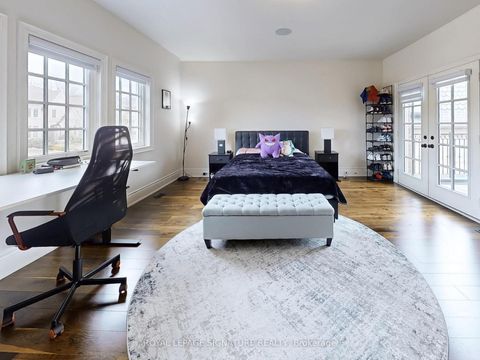 Photo 18 at 35 Annsleywood Court, Kleinburg, Vaughan