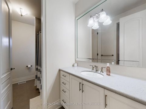 Photo 21 at 35 Annsleywood Court, Kleinburg, Vaughan