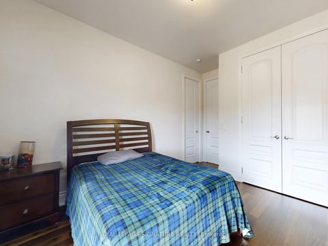 Photo 30 at 35 Annsleywood Court, Kleinburg, Vaughan