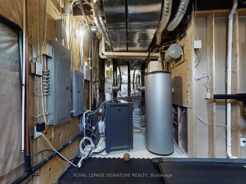 Photo 41 at 35 Annsleywood Court, Kleinburg, Vaughan