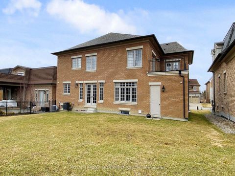 Photo 45 at 35 Annsleywood Court, Kleinburg, Vaughan
