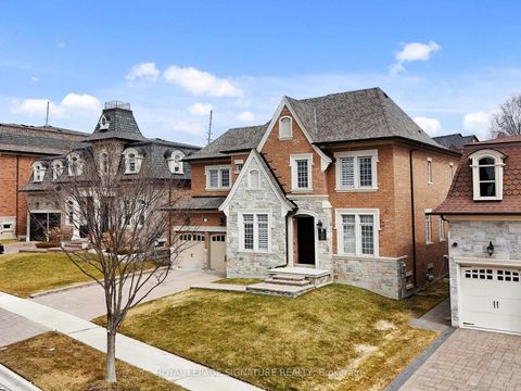 Photo 47 at 35 Annsleywood Court, Kleinburg, Vaughan