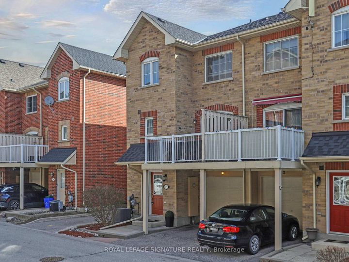 Photo 3 at 39 - 1775 Valley Farm Road, Town Centre, Pickering