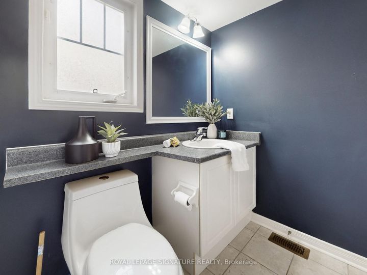 Photo 22 at 39 - 1775 Valley Farm Road, Town Centre, Pickering