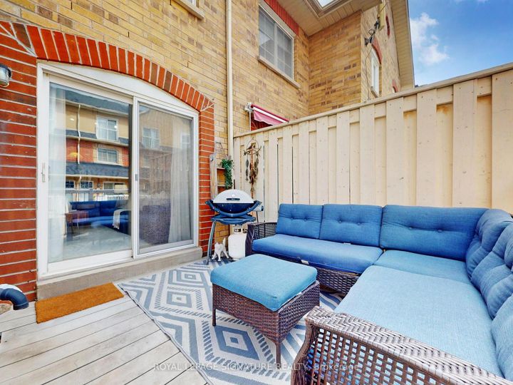 Photo 32 at 39 - 1775 Valley Farm Road, Town Centre, Pickering