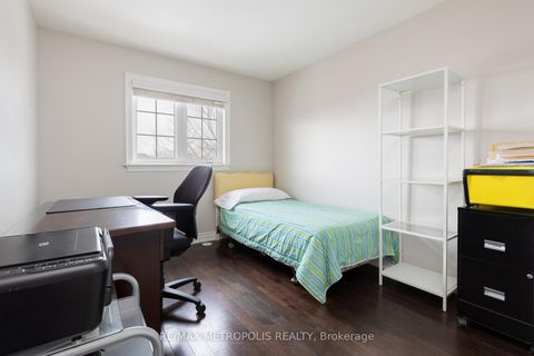 Photo 32 at 10 George Bogg Road, East Woodbridge, Vaughan