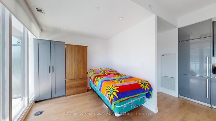 Photo 8 at 712 - 115 McMahon Drive, Bayview Village, Toronto