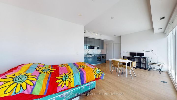 Photo 10 at 712 - 115 McMahon Drive, Bayview Village, Toronto