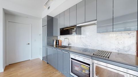 Photo 7 at 712 - 115 McMahon Drive, Bayview Village, Toronto