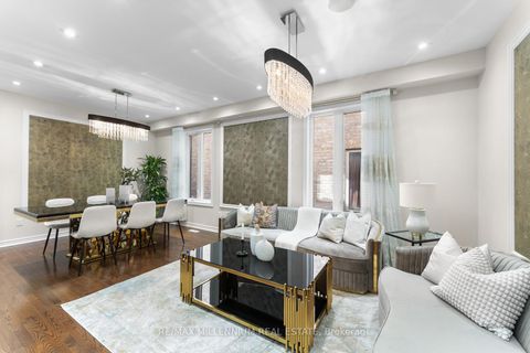 Photo 8 at 433 Mavrinac Boulevard, Bayview Northeast, Aurora