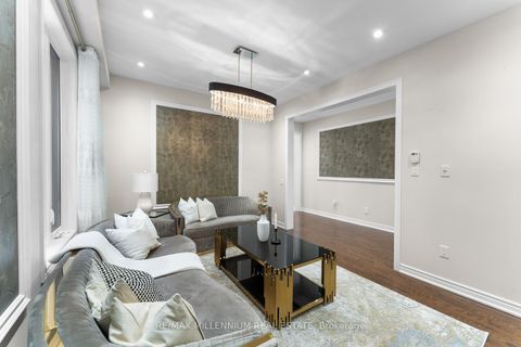 Photo 10 at 433 Mavrinac Boulevard, Bayview Northeast, Aurora