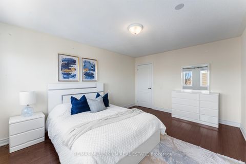 Photo 33 at 433 Mavrinac Boulevard, Bayview Northeast, Aurora