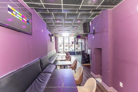 Photo 7 at 642 Bloor Street W, Annex, Toronto