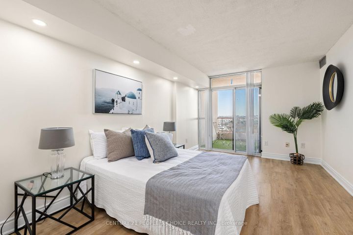 Photo 19 at 1605 - 3 Rowntree Road, Jamestown, Toronto