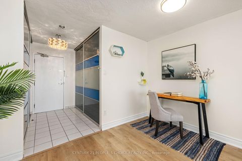 Photo 6 at 1605 - 3 Rowntree Road, Jamestown, Toronto