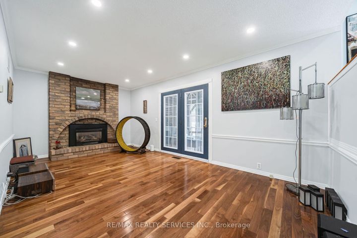 Photo 11 at 96 Royal Palm Drive, Heart Lake East, Brampton