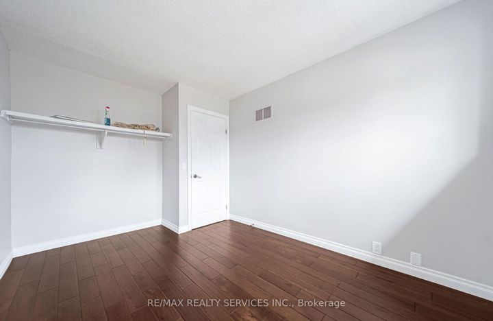 Photo 25 at 96 Royal Palm Drive, Heart Lake East, Brampton